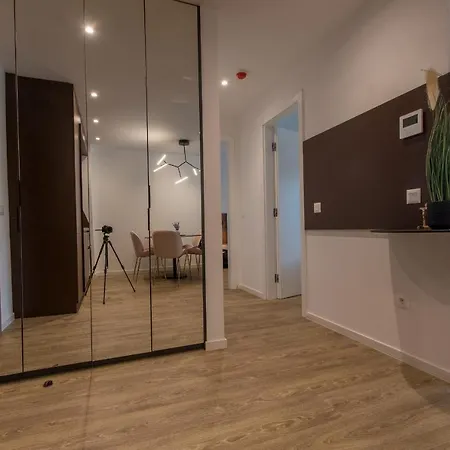 Lux Ella Apartment With Shared Pool Makarska Exterior photo