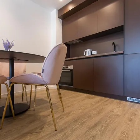 Lux Ella Apartment With Shared Pool Makarska Exterior photo